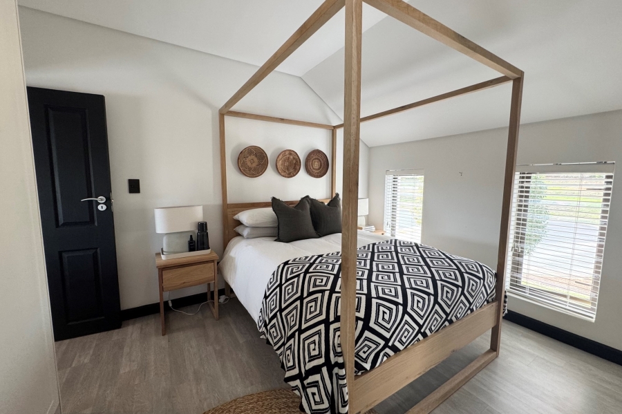 To Let 3 Bedroom Property for Rent in Graanendal Western Cape